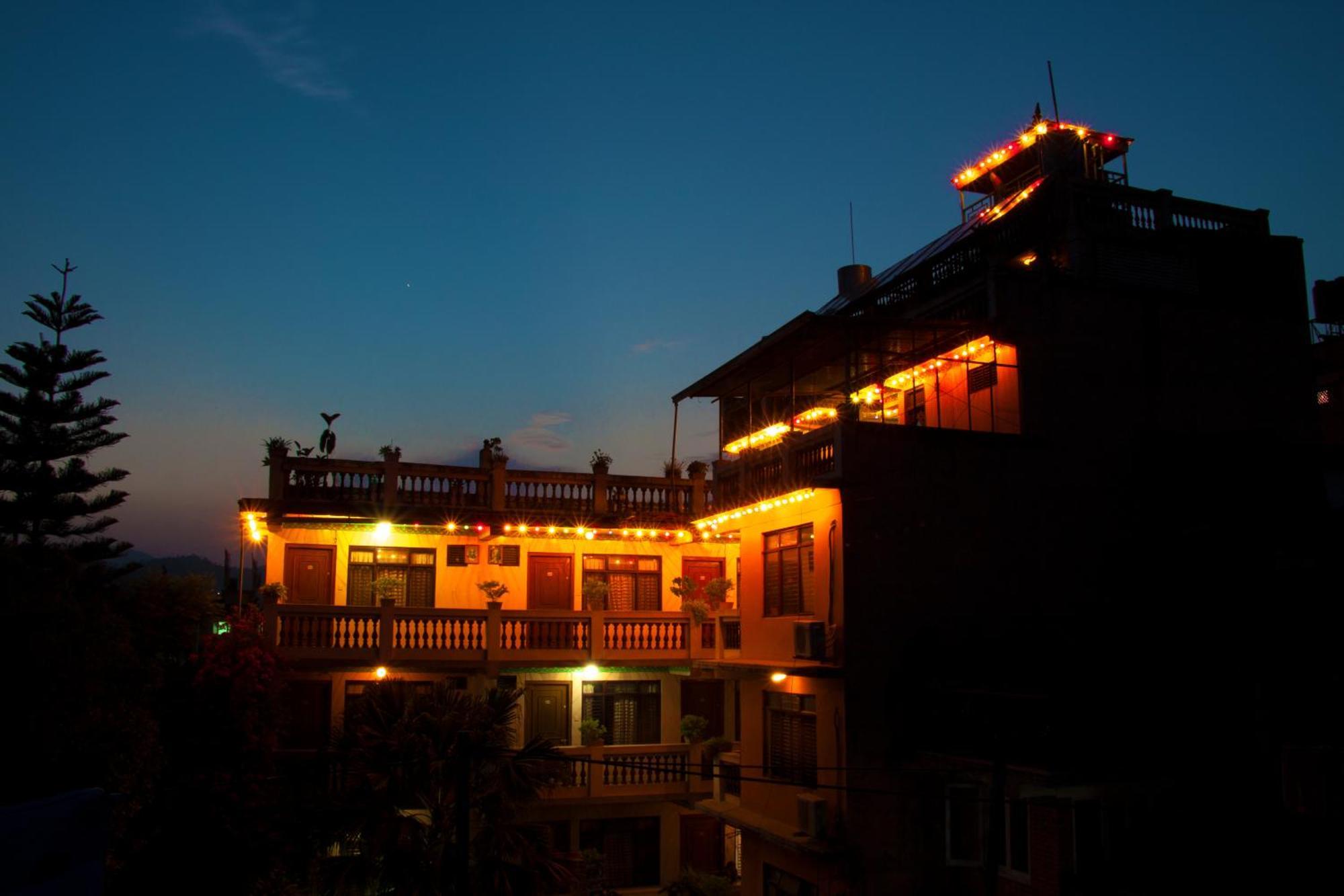 Hotel Metropolitan Kantipur Kathmandu Exterior foto
